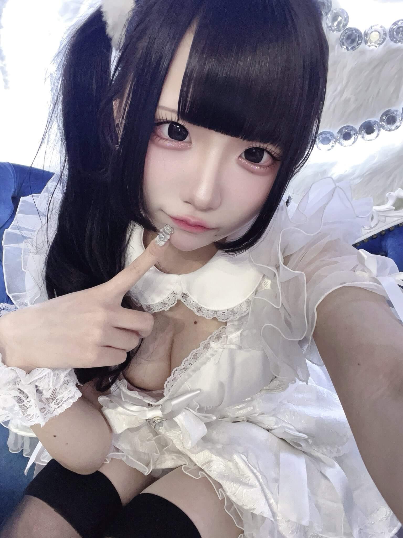 【画像】コンカフェ嬢がエロカワ過ぎてコスパも良いしキャバより絶対楽しいｗｗ