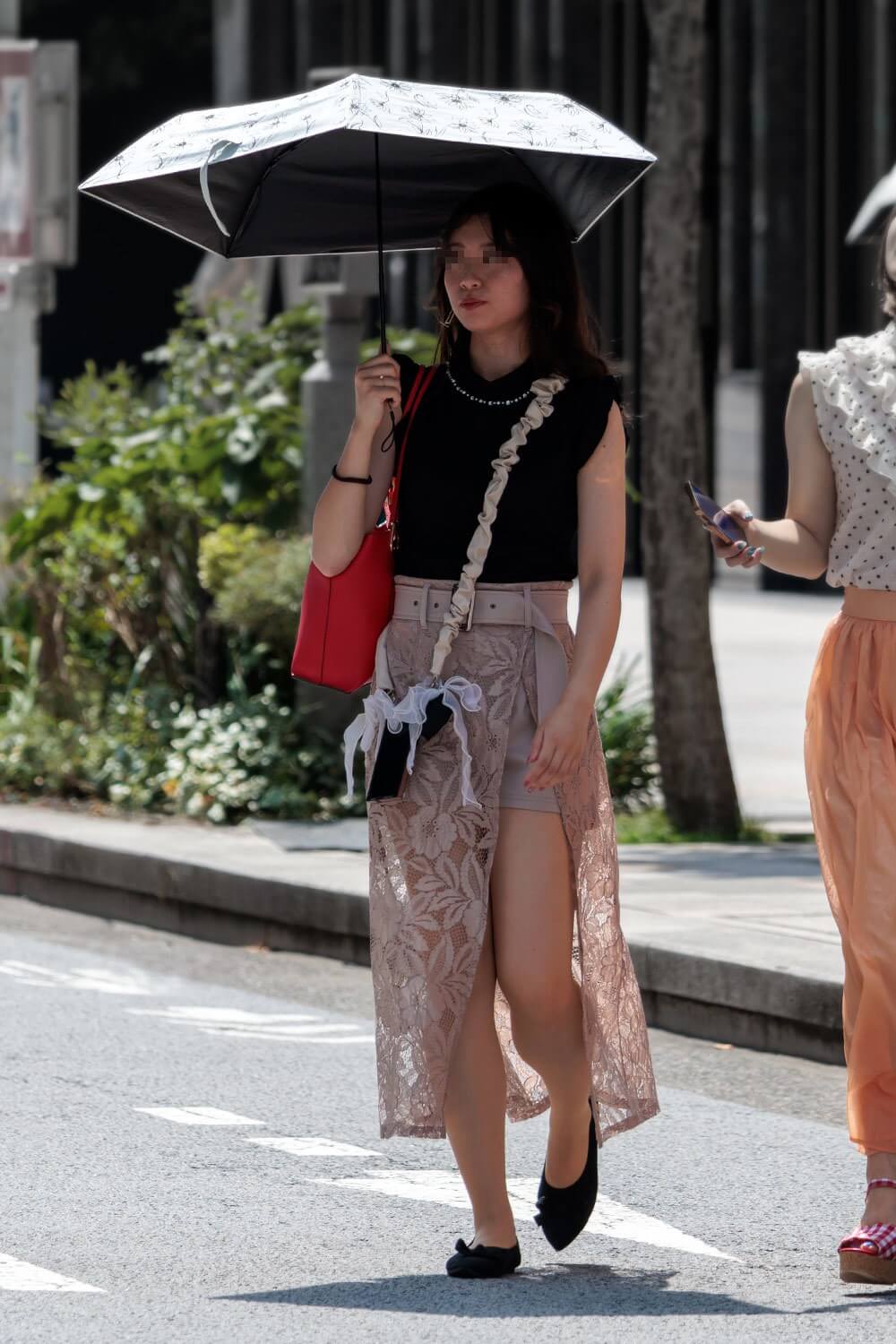 【画像】やっぱ女の子は露出が多くてなんぼのもんよな～ｗｗ