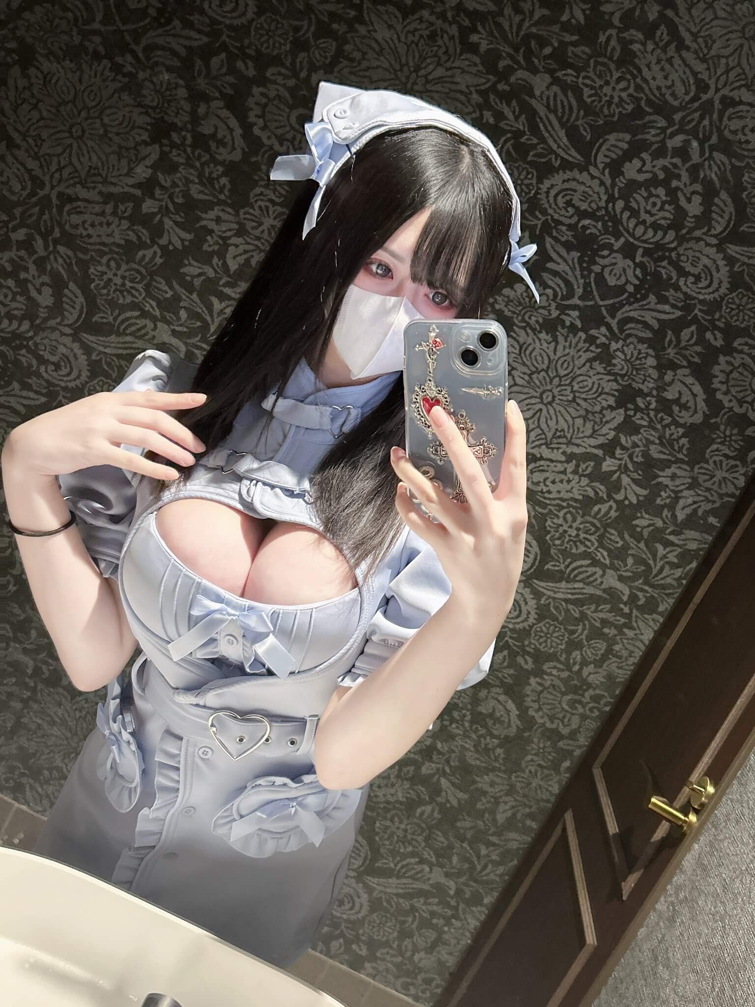 【画像】カワイイ女の子のえちコス姿見てたらパコりたくなります